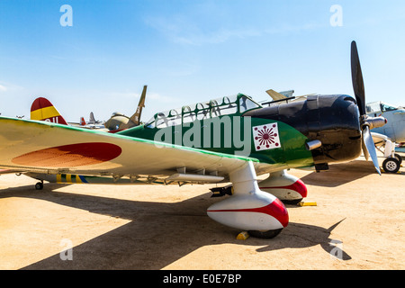 Eine Vultee BT-13A japanische d-3 Val Replik im März Bereich Air Museum in Riverside, Kalifornien Stockfoto