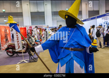 Bangkok, Thailand. 11. Mai 2014. Ein Teilnehmer führt durch Thailand Comic Con in Siam Paragon Mall in Bangkok. Bildnachweis: Jack Kurtz/ZUMAPRESS.com/Alamy Live-Nachrichten Stockfoto