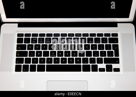 Computer-Tastatur mit Wort buchstabiert, I.D. Betrug Stockfoto