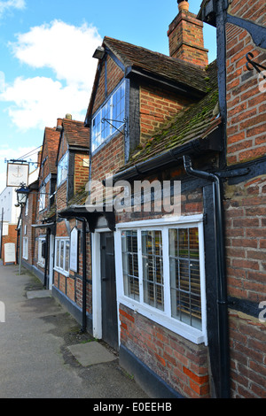 Die Anchor Pub & Restaurant, High Street, Ripley, Surrey, England, Vereinigtes Königreich Stockfoto