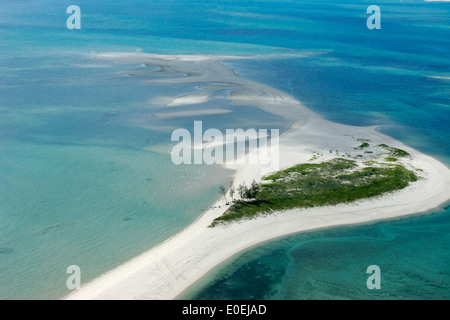 Luftaufnahme des kleinen tropischen Insel von der Küste von Mosambik, Südafrika Stockfoto