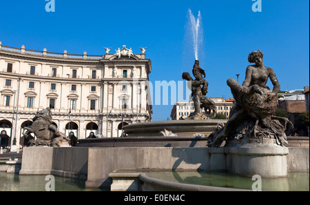 Fontana Delle Naiadi, Rom, Italien - Fontana Delle Naiadi, Rom, Italien Stockfoto