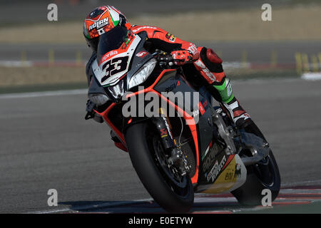 Imola, Italien. 11. Mai 2014. Marco Melandri (APRILIA RACING TEAM) in Aktion während Superbike World Championship Runde 04 an Imola, Italien. Bildnachweis: Aktion Plus Sport/Alamy Live-Nachrichten Stockfoto