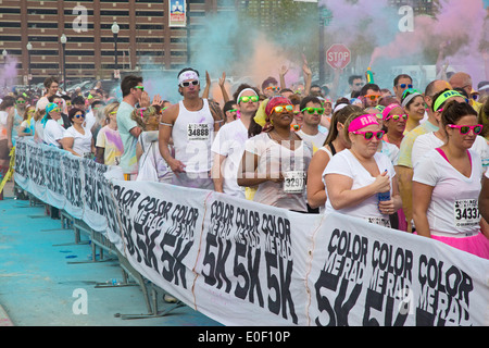 "Color Me Rad" 5K Run/Walk Stockfoto