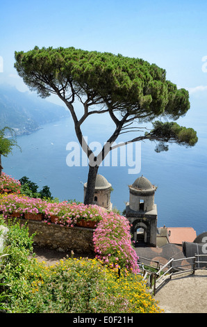 Blick auf die Amalfiküste von Ravello, Italien Stockfoto