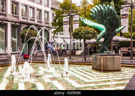 Brunnen in den wichtigsten Pedesrtianised, die Einkaufsstraße von Meir in Antwerpen, Belgien. Stockfoto