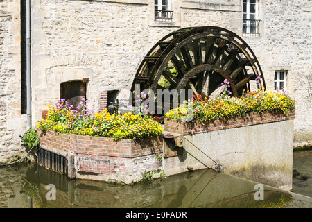 Alte Wassermühle in Bayeux, Normandie, Frankreich. Stockfoto