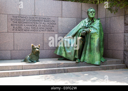 Washington DC USA Franklin Delano Roosevelt Memorial mit seinem Hund Fala Schöpfer Neil Estern Stockfoto
