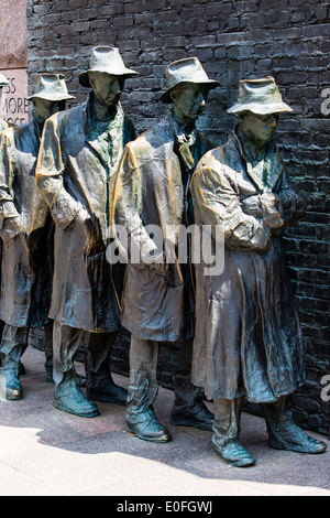 Washington DC USA Franklin Delano Roosevelt Memorial Brotlinie von George Segal Stockfoto