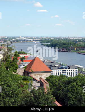 Die Draufsicht aus Bratislava Burg der Donau Stockfoto