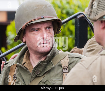 Eine Nachstellung oder Reenactment, Gruppe, spezialisiert in amerikanischen GIS-der 2. Weltkrieg aus d-Day, Juni 1944 bis Kriegsende Stockfoto