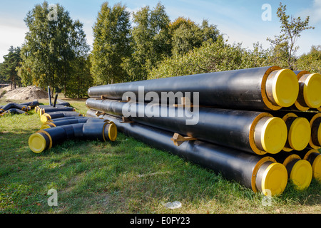 Stapel von Rohren Stockfoto