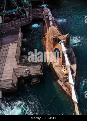 Steampunk Fantasy u-Boot im Tokyo Disneysea Themenpark, Mysterious Island. Japan. Stockfoto