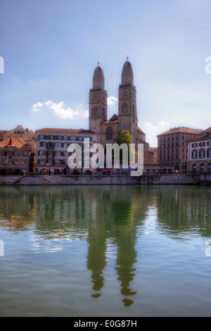 Zürich, Grossmuenster, Limmat, Schweiz Stockfoto