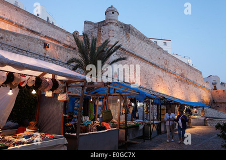 Markt in der Altstadt, Peniscola, Valencia, Spanien, Costa del Azahar Stockfoto