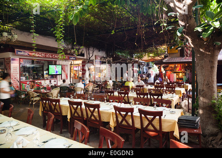 Restaurant auf dem Basar in Fethiye, Lykische Küste, Mittelmeer, Fethiye, Mugla, Türkei Stockfoto