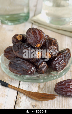 Getrocknete Datteln die Frucht der Dattelpalme Phoenix dactylifera Stockfoto