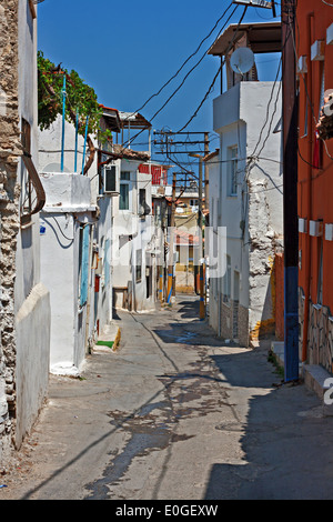 Alte heruntergekommen traditionelle türkische Häuser Stockfoto