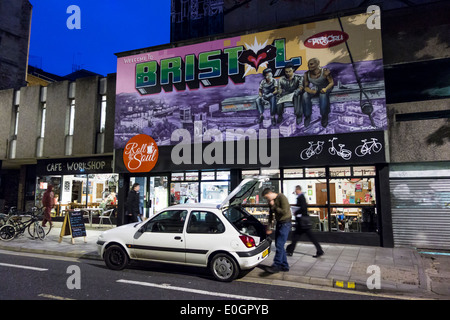 Graffiti Wandmalerei von Graffit Künstler Tats Cru in Bristol, Großbritannien Stockfoto