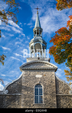 Die St. Stephens römisch-katholische Kirche im alten Chelsea, Gatineau Park, Quebec, Kanada. Stockfoto