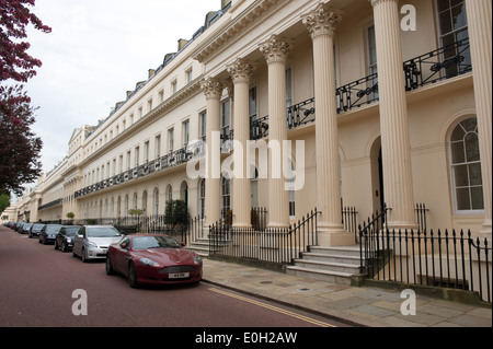 Chester Terrasse gehört zu den Neo-klassischen Terrassen im Regents Park, London, von John Nash entworfen und im Jahre 1825 erbaut. Stockfoto