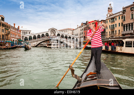 Gondel in den Grand Canal Venedig, Venetien, Italien, Europa Stockfoto