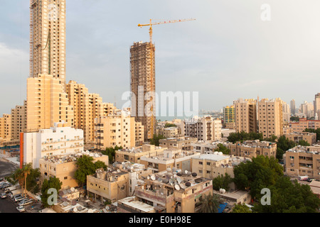 Arabische Halbinsel. Kuwait, Kuwait-Stadt, City-Center-Gebäude Stockfoto