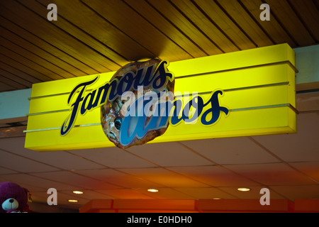 FAMOUS AMOS Cookiespeicher im Flughafen Singapur Stockfoto