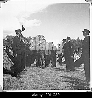 Borrestevnet 1943 zeigt Vidkun Quisling und Mitglieder der Rikshirden, einer norwegischen faschistischen Organisation, während der Nazi-Besetzung Norwegens im Zweiten Weltkrieg. Stockfoto