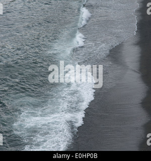 Surfen Sie am Strand, Skerwink Trail, Halbinsel Bonavista, Neufundland und Labrador, Kanada Stockfoto