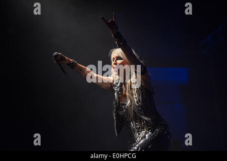 Speyer, Rheinland-Pfalz, Deutschland. 13. Mai 2014. Doro Pesch während eines Konzerts in Halle 101 am 13. Mai 2014 in Speyer, Deutschland. Bildnachweis: Ulrich Roth/NurPhoto/ZUMA Press, Inc./Alamy Live News Stockfoto