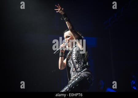 Speyer, Rheinland-Pfalz, Deutschland. 13. Mai 2014. Doro Pesch während eines Konzerts in Halle 101 am 13. Mai 2014 in Speyer, Deutschland. Bildnachweis: Ulrich Roth/NurPhoto/ZUMA Press, Inc./Alamy Live News Stockfoto