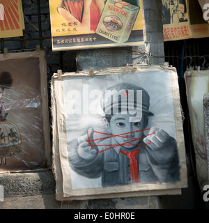 Gemälde zum Verkauf an einen Markt, Hutong, Xicheng District, Beijing, China Stockfoto
