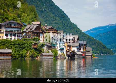 Blick auf Hallstatt Dorf am Ufer des Sees, Österreich Stockfoto