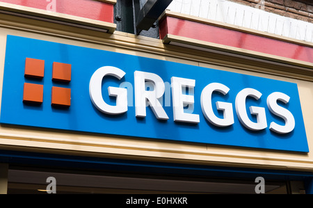 Thornbury, eine kleine Marktstadt in Gloucestershire England Greggs Bäcker Stockfoto