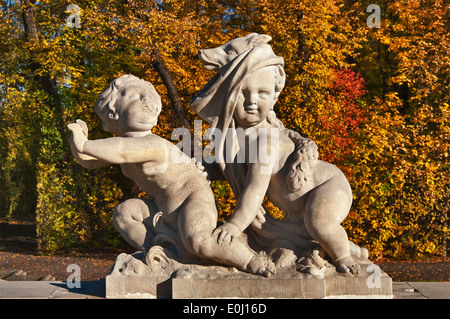 Angst, allegorische Barockplastik im oberen Garten im Wilanów Palast in Warschau, Polen Stockfoto