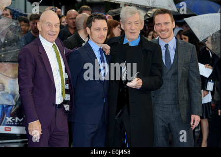 Sir Ian McKellen, Patrick Stewart, James McAvoy und Michael Fassbender für die UK Premiere von X-Men Days Of Future Past zu gelangen. Stockfoto