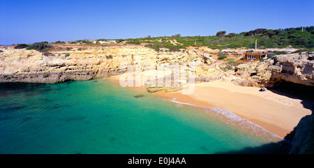 Albandeira Strand in der Nähe von Carvoeiro Algarve Portugal Stockfoto