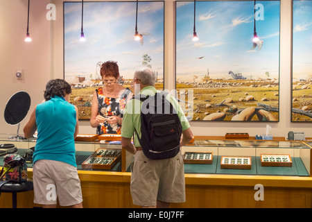 Sydney Australien, New South Wales, Opal Museum, National Opal Collection, Shopping Shopper Shopper Shop Shops Markt Märkte Marktplatz Kauf Verkauf, r Stockfoto