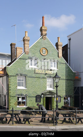 Poole Arms Pub in der Küstenstadt Stadt Poole an der Küste von dorset Stockfoto