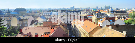 Panoramablick von Zagreb, Kroatien in hellen, sonnigen Tag Stockfoto