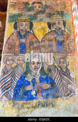 alte Wandmalereien im Inneren der Abraha Kirche wir Atsbeha in Tigray, Äthiopien Stockfoto