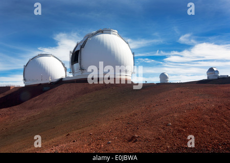 Teleskop Sternwarte auf Vulkanlandschaft auf dem Mauna Kea auf der Big Island, Hawaii Stockfoto