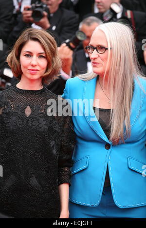 Cannes, Frankreich. 14. Mai 2014. Sofia Coppola und Jane Campion in der Grace Kelly-Gala screening und Öffnung Zeremonie roten Teppich bei der 67. Filmfestspiele Cannes Frankreich. Mittwoch, 14. Mai 2014 in Cannes Film Festival, Frankreich. Bildnachweis: Doreen Kennedy/Alamy Live-Nachrichten Stockfoto