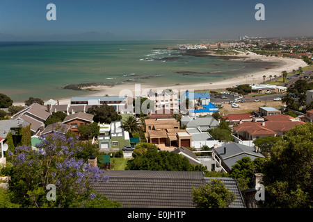 die Bucht und den Strand in Gordons Bay, Western Cape, Südafrika Stockfoto