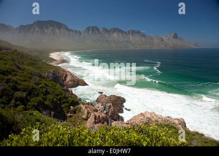 Blick über die Küste in der Nähe von Kogel Bay, Falsebay, Western Cape, Südafrika Stockfoto