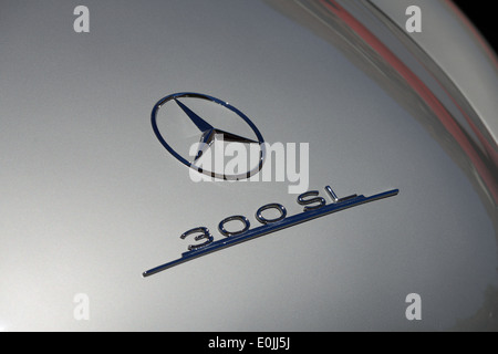 Klassische Mercedes Benz 300SL Abzeichen. Stockfoto