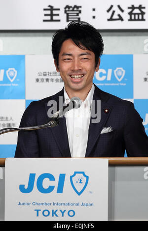 Tokio, Japan: Shinjiro Koizumi spricht auf der Junior Chamber International Japan über die Wiederherstellung des Katastrophengebiet in The Great East Japan Erdbeben am 13. Mai 2014. © Motoo Naka/AFLO/Alamy Live-Nachrichten Stockfoto