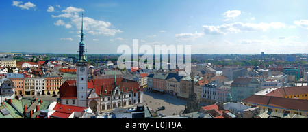 Olomouc Stadtzentrum von oben der Sv.Moric Kirche Stockfoto