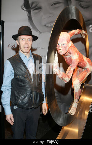 Hamburg, Deutschland. 14. Mai 2014. Dr. Gunther von Hagens auf der Pressekonferenz der "Körperwelten", eine Ausstellung von erhaltenen menschlichen Körpern des Entwicklers deutscher Anatom Gunther von Hagens in Hamburg, Deutschland. Bildnachweis: Dpa picture Alliance/Alamy Live News Stockfoto